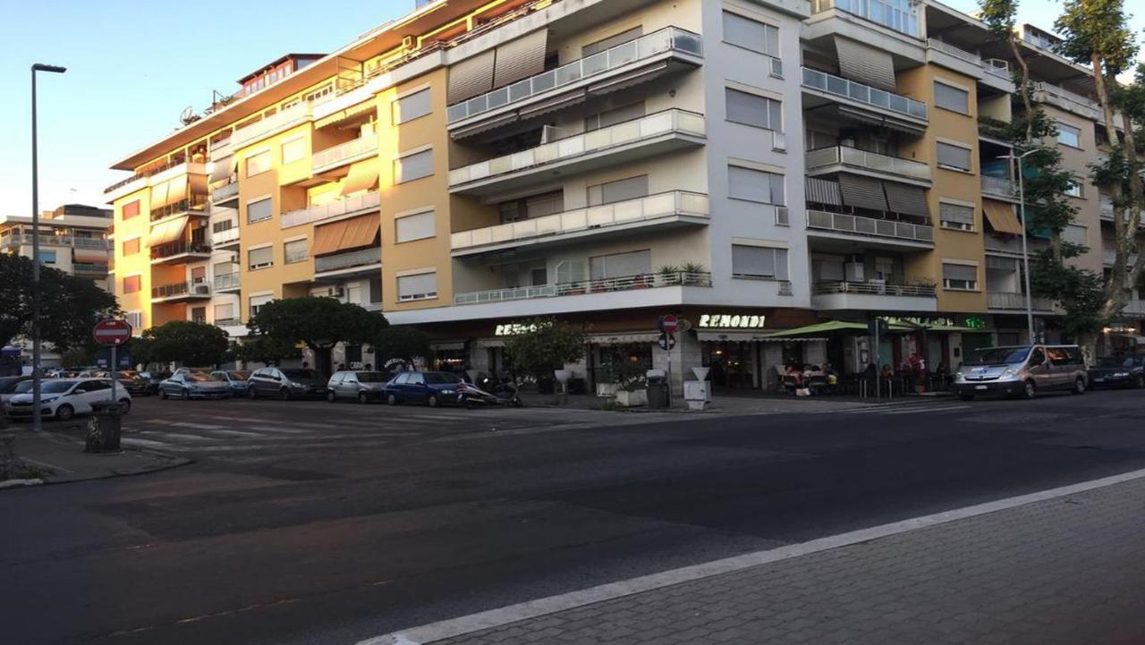 From Ostia Beach To Rome & Airport In A Heartbeat! Dış mekan fotoğraf